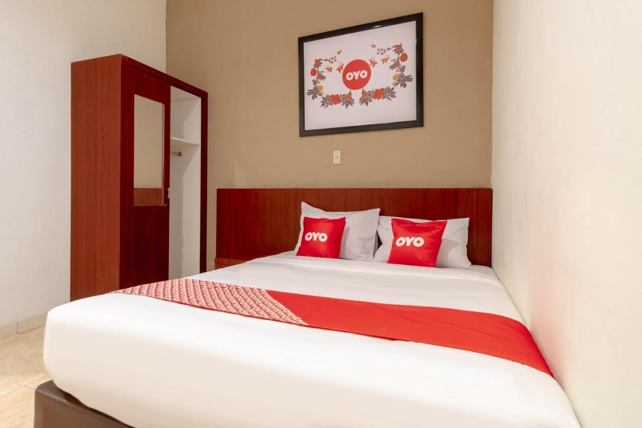 Hotel Oyo 1668 Yvel Syariah