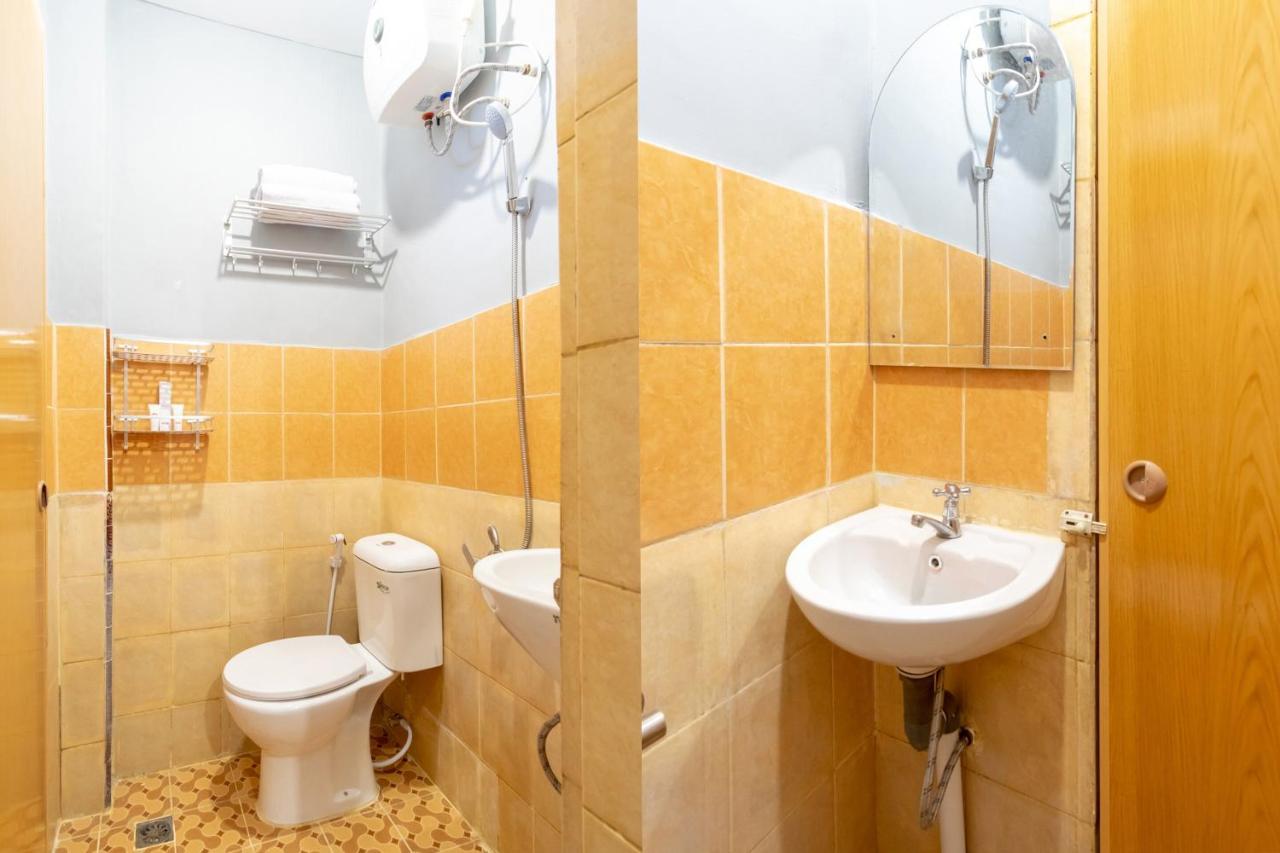 Oyo 1668 Yvel Syariah Hotel